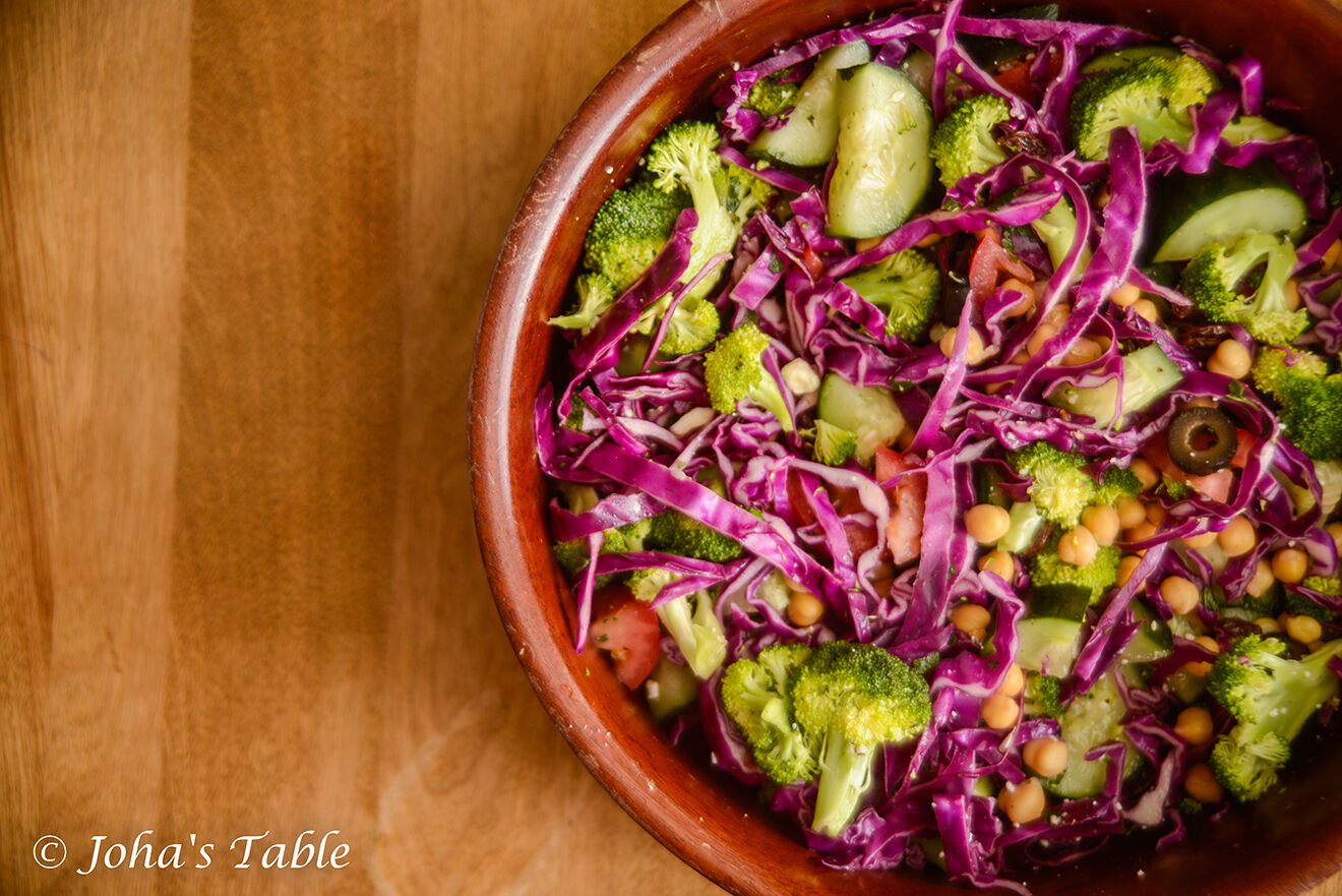 Color Salad